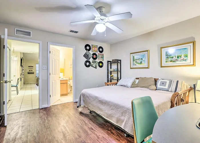 Tallahassee Townhome 4 Mi To College Town!